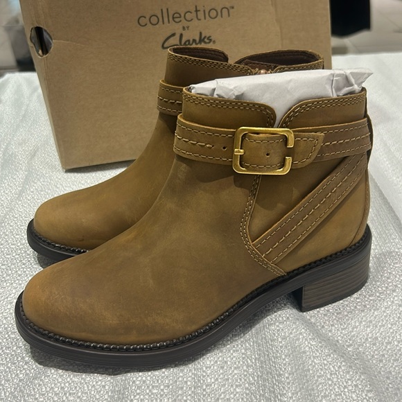 Clark’s Maye Strap Dark Tan Leather Bootie - Picture 1 of 6